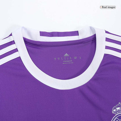 Camiseta Retro 2016/17 Modrić #19 Real Madrid Manga Larga