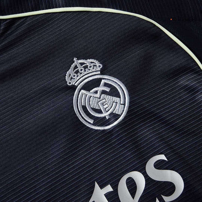 Camiseta VALVERDE #8 Real Madrid 2025/26 Segunda Equipación-Versión Hincha