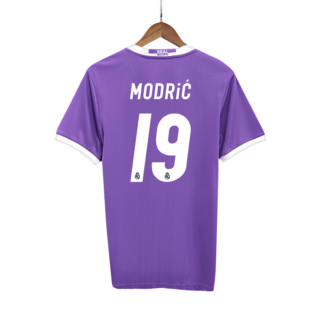 Camiseta Retro 2016/17 Modrić #19 Real Madrid 2025/26