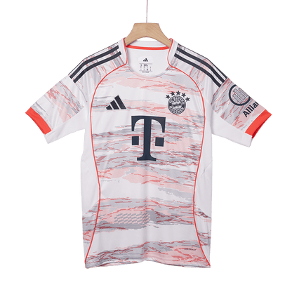 Camiseta UPAMECANO #2 Bayern Munich 2025/26 Segunda Equipación - Versión Hincha