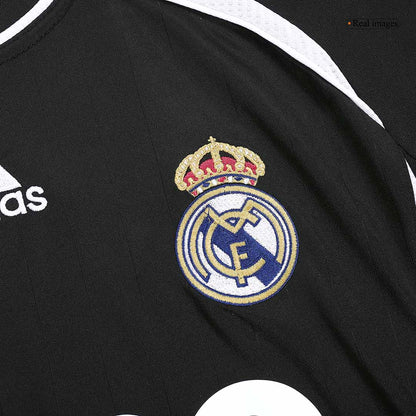 Retro 2006/07 Real Madrid Segunda Equipación